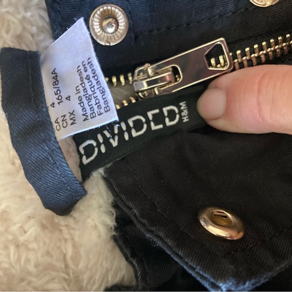 H & M Deleted Brand Winter Coat ~ Like New! - Picture 3 of 7